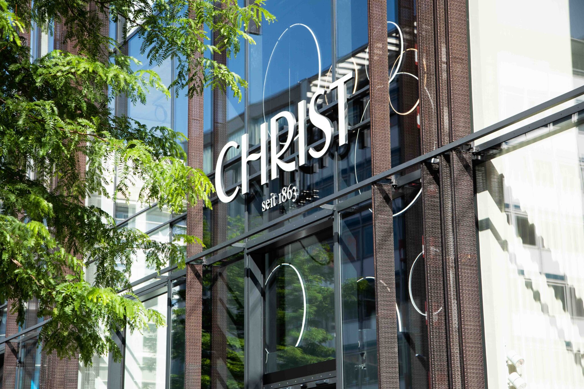 CHRIST Lizenzpartnerschaft mit ESPRIT und Start WholesaleModell